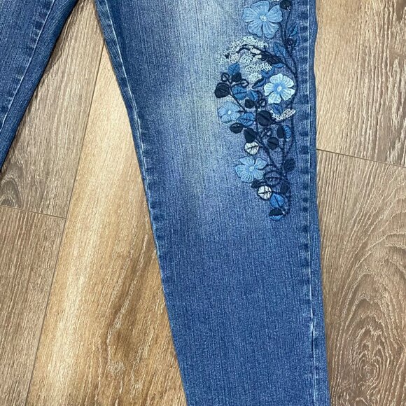 Gloria Vanderbilt Size 14 -Y2K Amanda Jeans – Blue Floral Embroidered Slimming - Picture 4 of 6